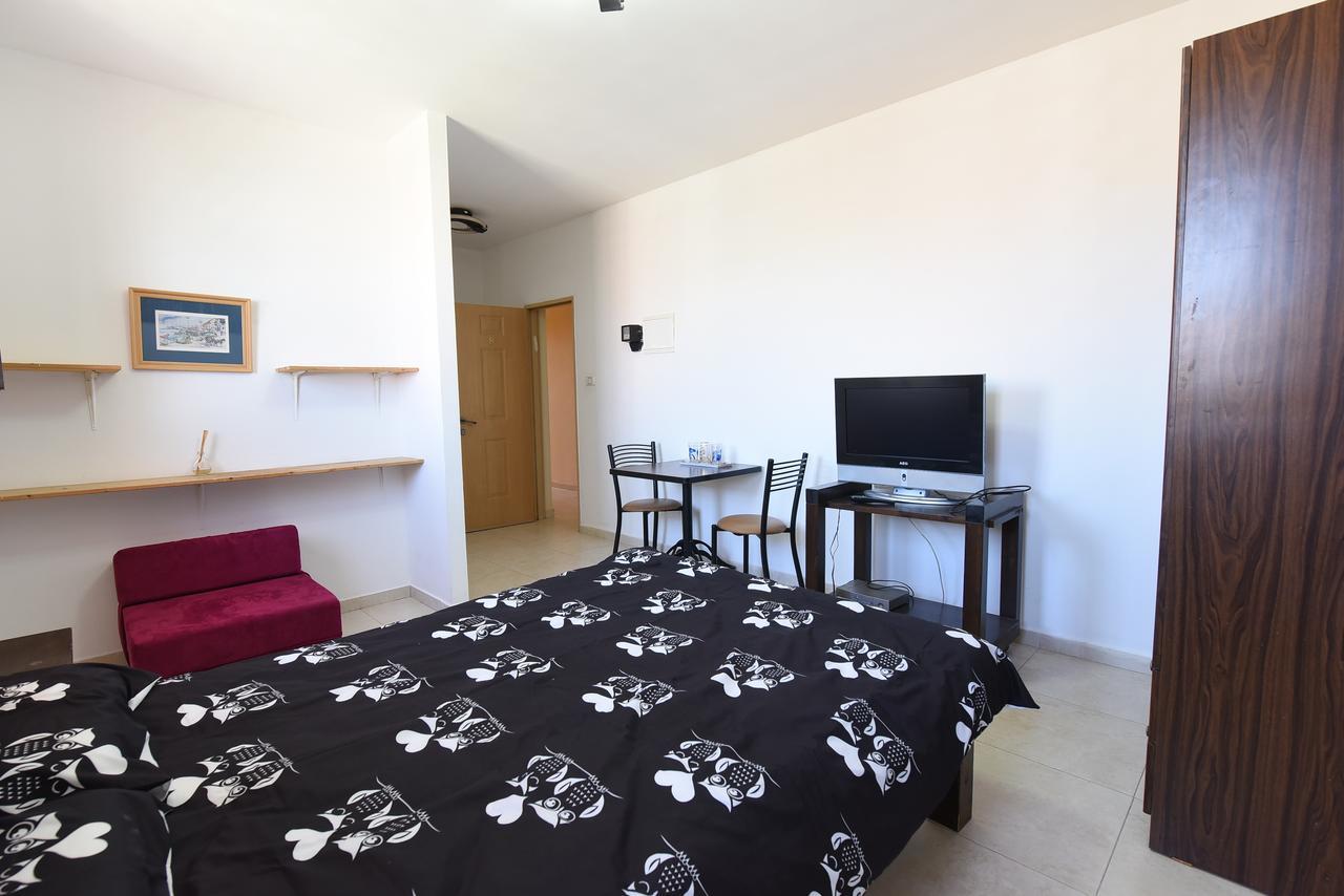 Guest house Flintstone